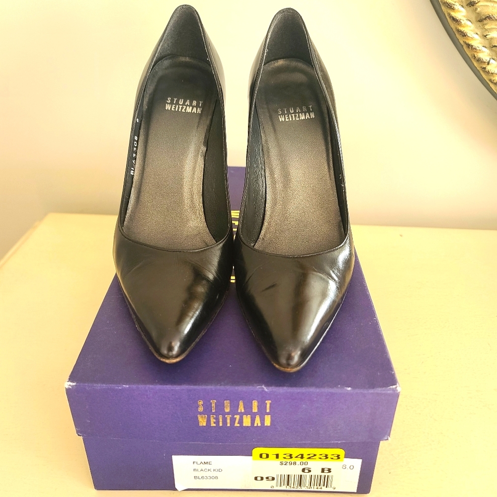 Stuart Weitzman Black Pump